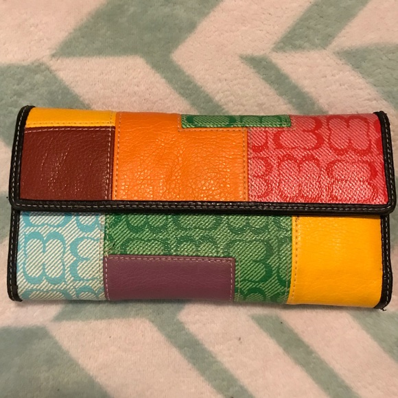 Tri-Fold Wallet - Picture 5 of 5